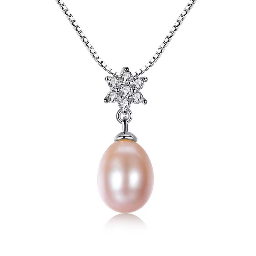 •Delicate  S925 Silver Natural Freshwater Pearl Snowflake Pendant Necklace